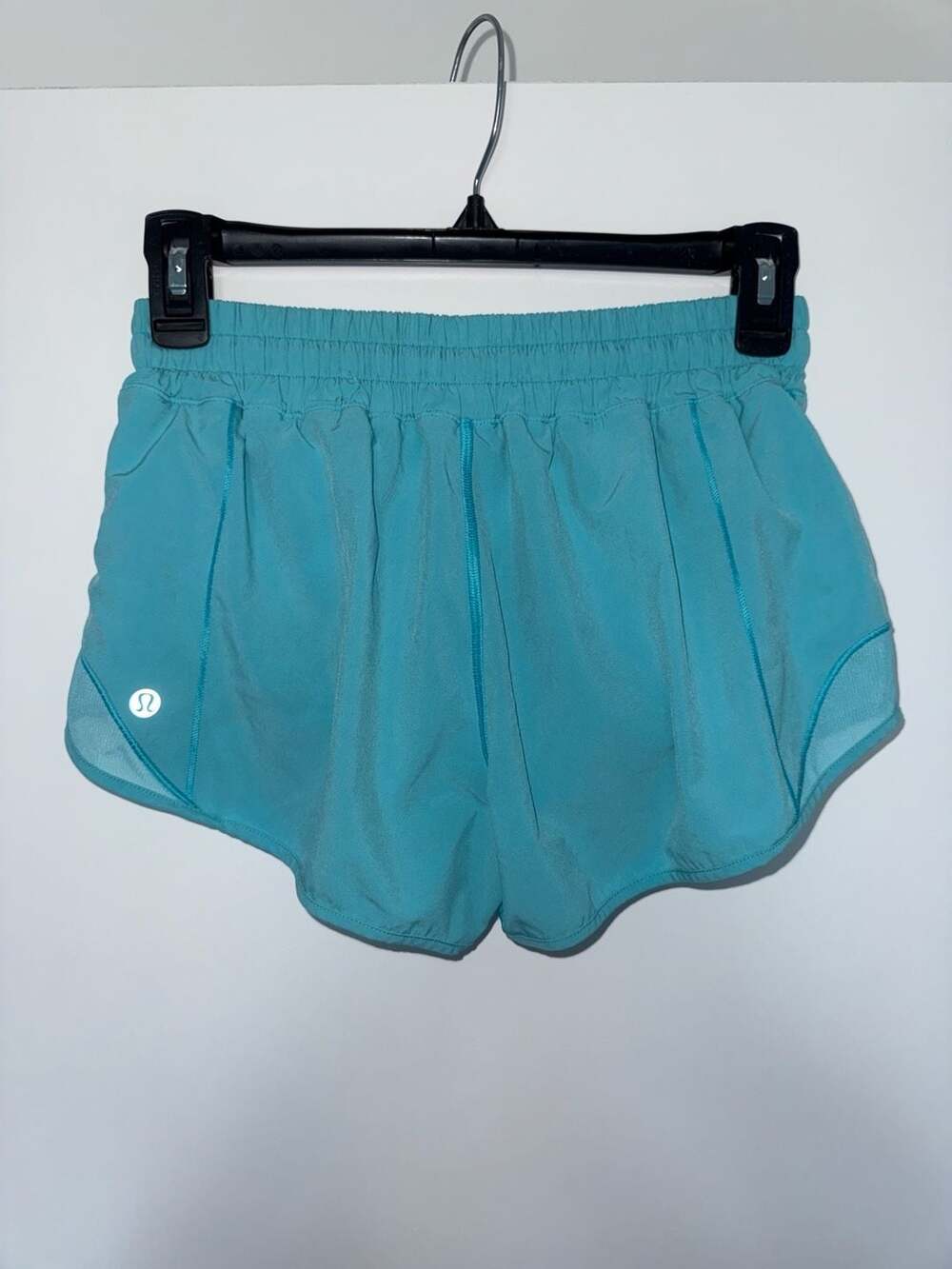 Lululemon Speed Up Mid-Rise Athletic Shorts Size 6 - Picture 2 of 6